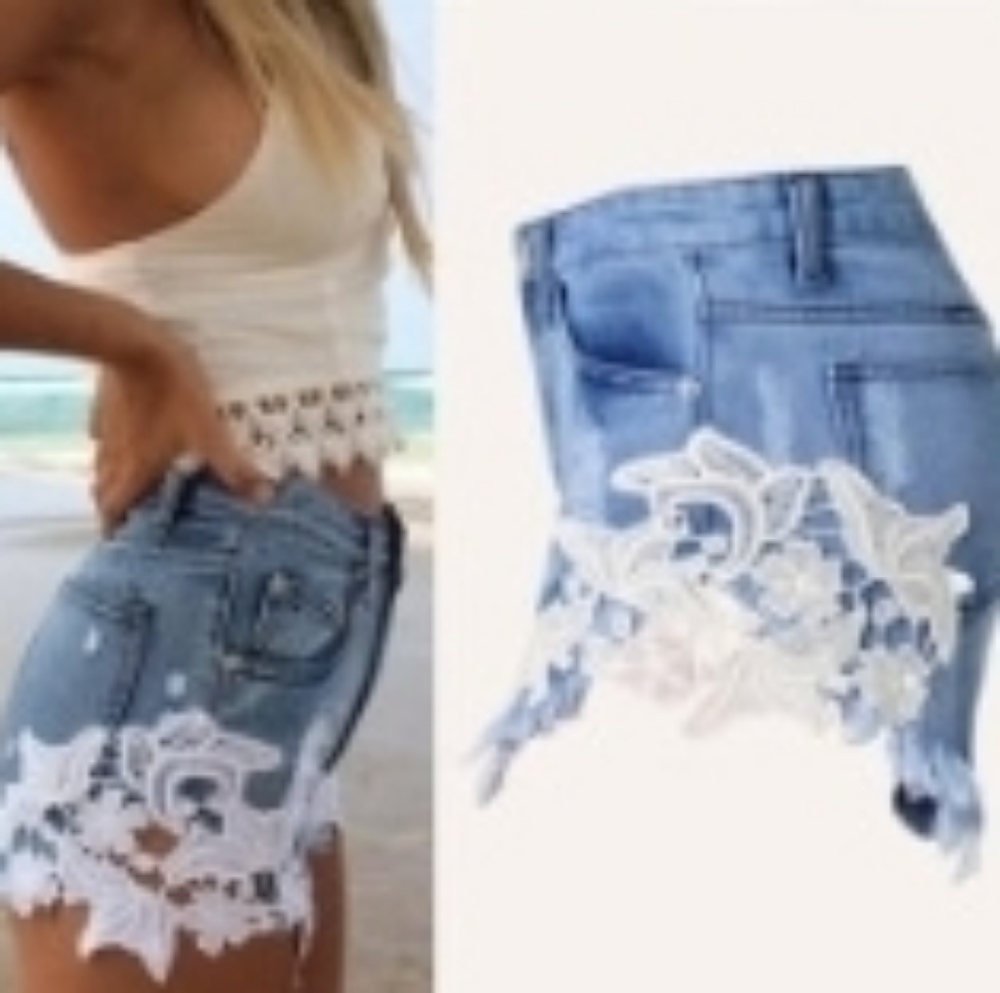 Cute bohemian lace shorts